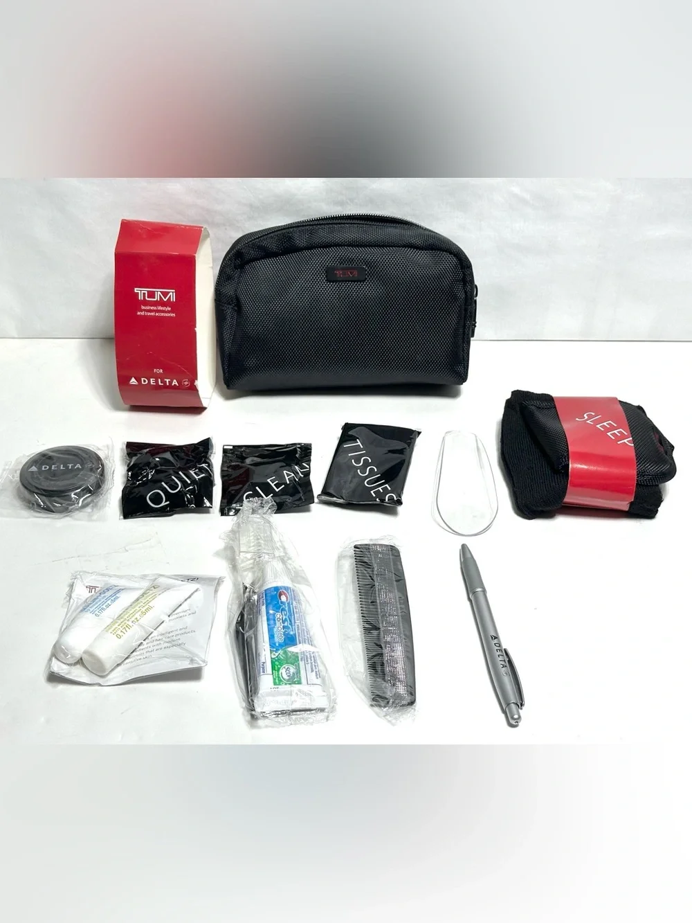 TUMI Delta Air Lines Business Black Amenity Toiletry Travel Kit - New Complete